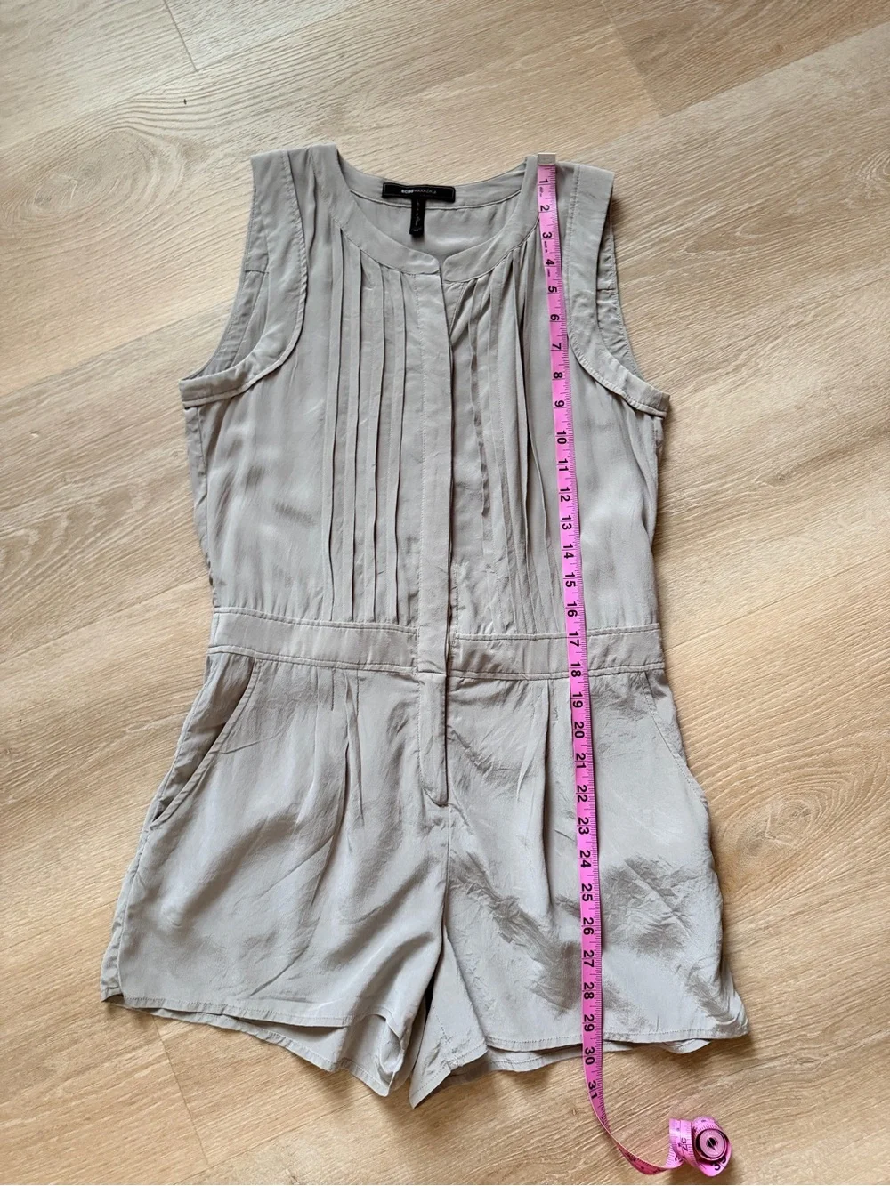Y2K BCBGMAXAZRIA Paloma 100% Silk Pleated Romper Jumpsuit Hazelnut XS-S